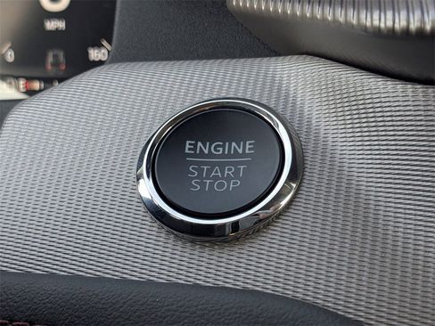 Used 2025 Ford Explorer Active w/ Active Comfort Package image 31