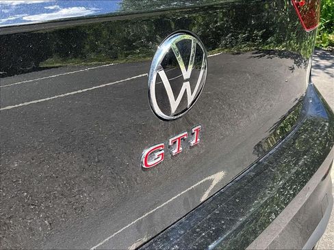 Used 2024 Volkswagen GTI SE FWD image 26