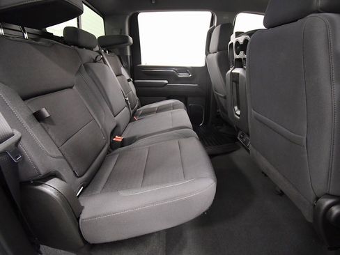 Used 2024 GMC Sierra 2500 SLE image 16