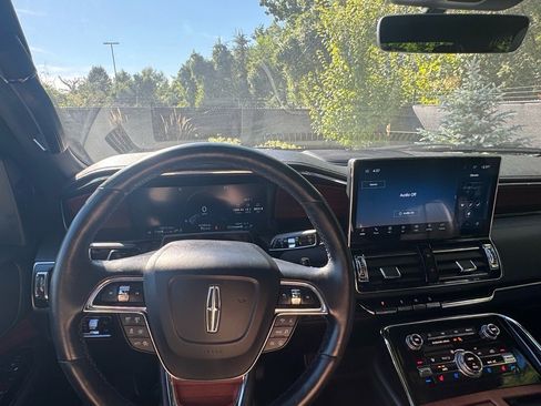 Certified 2023 Lincoln Navigator Reserve image 26