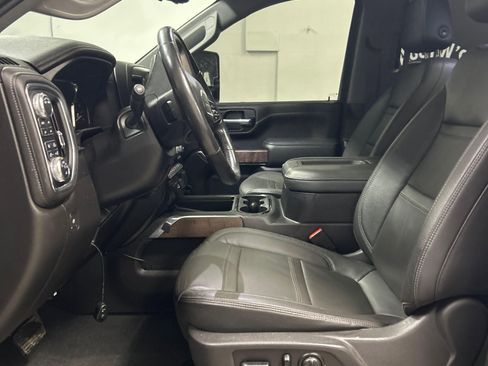 Used 2021 GMC Sierra 3500 Denali w/ Denali Black Diamond Edition AWD/4WD image 8