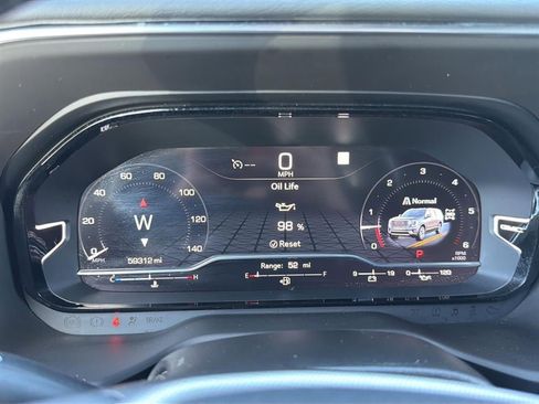 Used 2022 GMC Yukon Denali AWD/4WD image 6