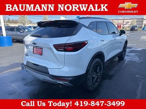 Used 2024 Chevrolet Blazer LT w/ Convenience Package image 5