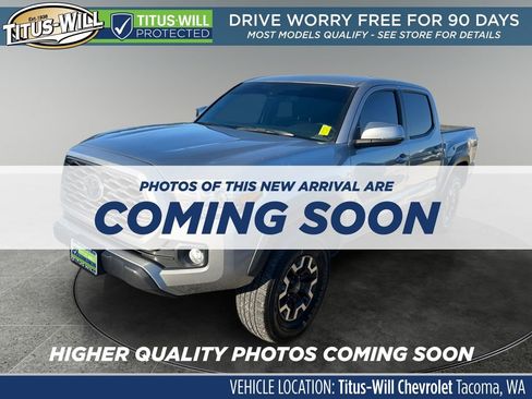 Used 2021 Toyota Tacoma TRD Off-Road AWD/4WD image 3