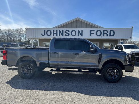 Used 2023 Ford F250 Lariat w/ Sport Appearance Package image 2