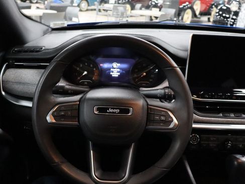 Used 2024 Jeep Compass Latitude AWD/4WD image 13