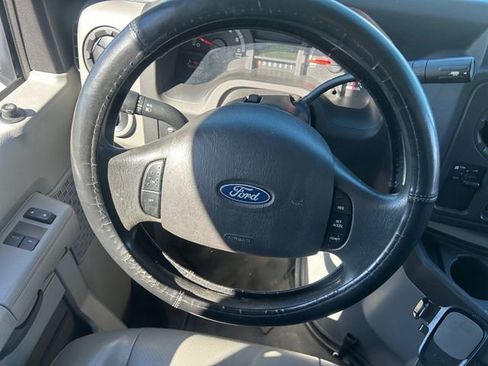 Used 2019 Ford E-350 and Econoline 350 Super Duty w/ Power Windows & Locks Group image 13