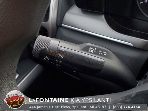Used 2022 Kia Sorento LX image 15