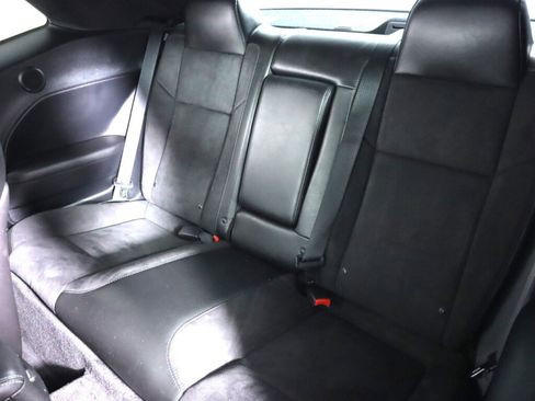 Used 2019 Dodge Challenger R/T Scat Pack w/ Shaker Package image 33