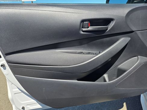 Used 2023 Toyota Corolla LE w/ Carpet Mat Package (TMS) FWD image 14