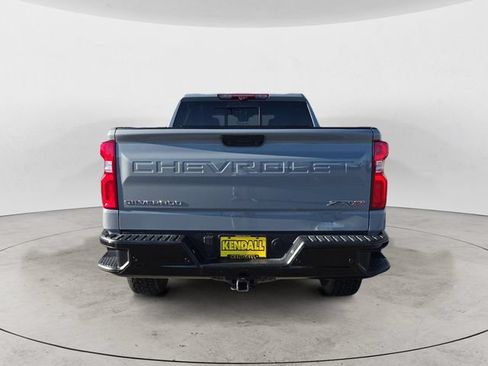 Used 2024 Chevrolet Silverado 1500 ZR2 w/ Technology Package AWD/4WD image 4