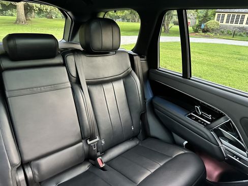 Used 2023 Land Rover Range Rover SE AWD/4WD image 19