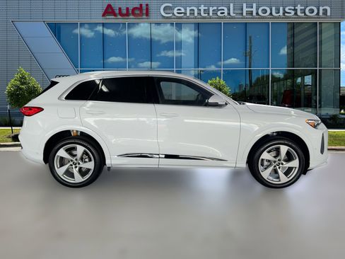 New 2025 Audi Q5 Premium Plus image 8