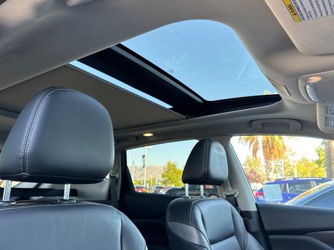 Used 2024 Nissan Murano Platinum w/ Cargo Package image 17