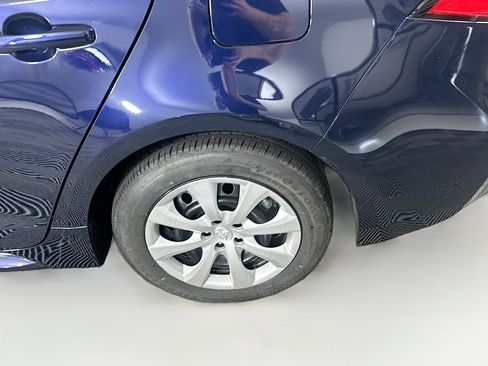 Used 2026 Toyota Corolla LE FWD image 11