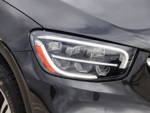 Used 2020 Mercedes-Benz GLC 300 image 4