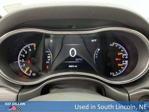 Used 2021 Jeep Grand Cherokee Limited image 38