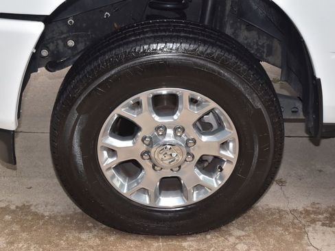 Used 2024 RAM 2500 Laramie image 39