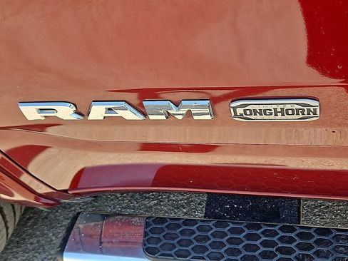Used 2021 RAM 1500 Limited AWD/4WD image 15