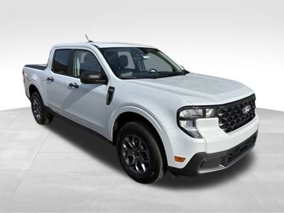 New 2025 Ford Maverick XLT w/ Equipment Group 302A