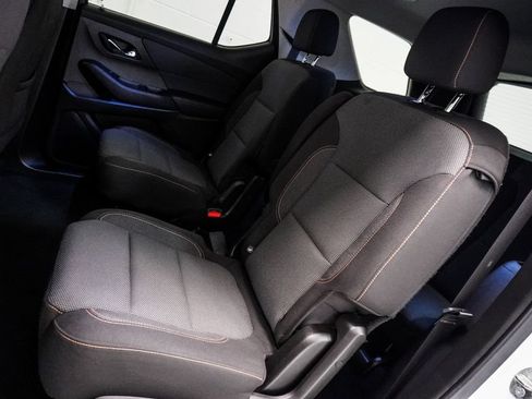 Used 2021 Chevrolet Traverse LT FWD image 8