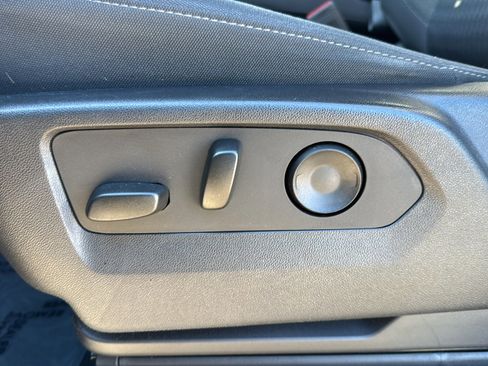 Used 2023 GMC Sierra 1500 Elevation image 14