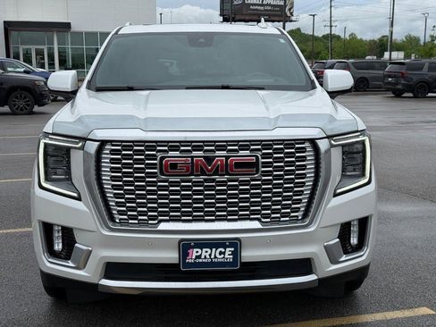 Used 2024 GMC Yukon Denali w/ Advanced Technology Package AWD/4WD image 9