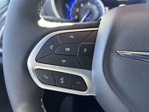 New 2026 Chrysler Pacifica Select FWD image 26