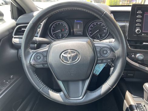 Used 2023 Toyota Camry SE FWD image 16