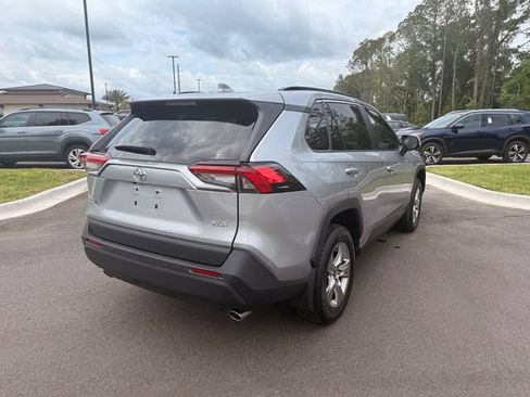 Used 2025 Toyota RAV4 XLE w/ Convenience Package FWD image 11
