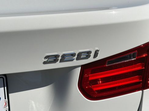 Used 2014 BMW 328i Sedan RWD image 37