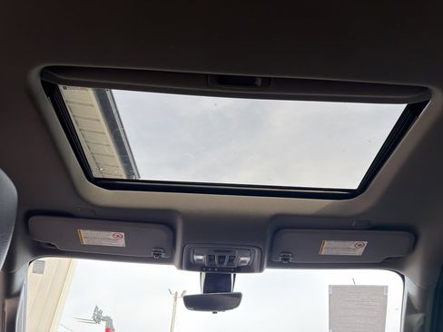 Used 2023 GMC Sierra 3500 Denali w/ Technology Package image 33