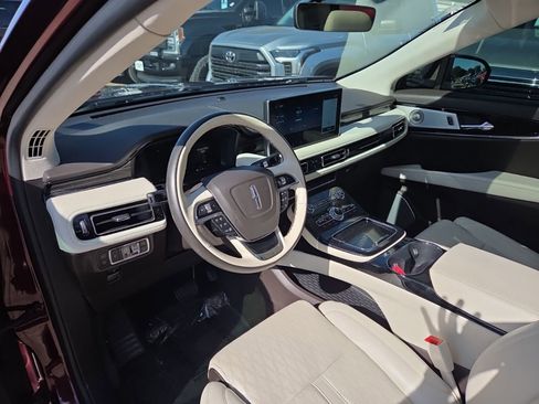 Used 2023 Lincoln Nautilus Black Label w/ Class II Trailer Tow Package AWD/4WD image 10