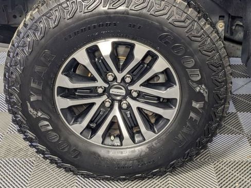 Used 2020 Ford F150 Raptor image 9