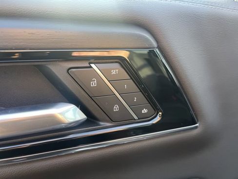 New 2026 GMC Yukon Denali w/ Sun & Power Step Package image 12