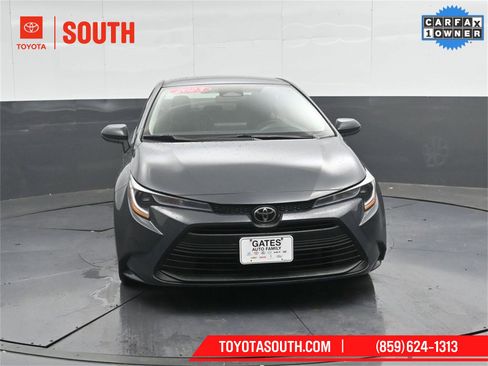 Used 2023 Toyota Corolla LE image 5