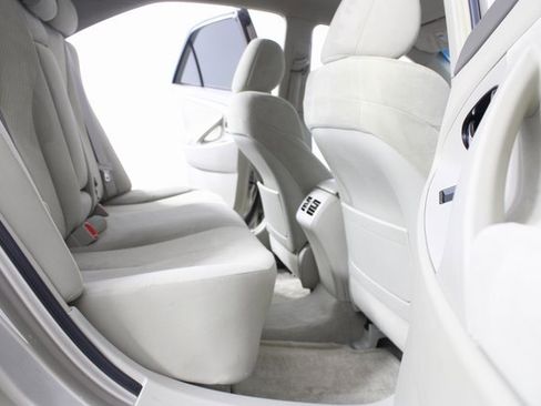 Used 2008 Toyota Camry Hybrid image 16