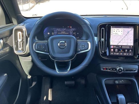 New 2026 Volvo XC40 B5 Ultra w/ Climate Package image 15