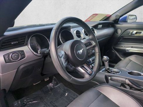 Used 2018 Ford Mustang Premium image 10