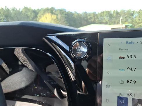 Used 2025 Lexus RX 350 Premium w/ Accessory Package (K3) image 13