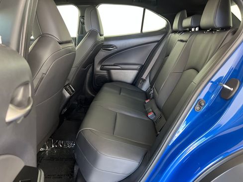 Used 2022 Lexus UX 200 w/ Accessory Package (Z1) FWD image 26