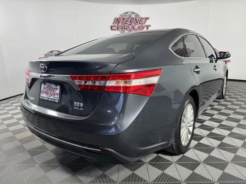 Used 2013 Toyota Avalon Limited image 29