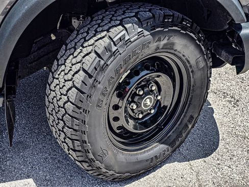 Used 2022 Ford Bronco Black Diamond AWD/4WD image 9