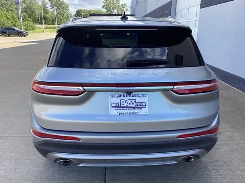 Used 2021 Lincoln Corsair AWD w/ Premium Package image 12