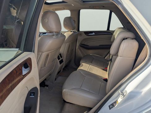 Used 2015 Mercedes-Benz ML 400 4MATIC image 35