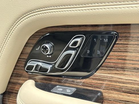 Used 2018 Land Rover Range Rover Supercharged AWD/4WD image 29