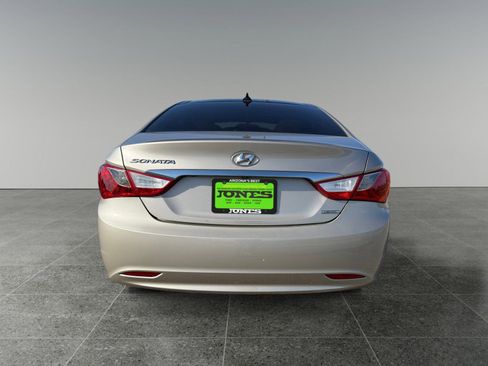 Used 2012 Hyundai Sonata Limited w/ Navigation Pkg FWD image 5