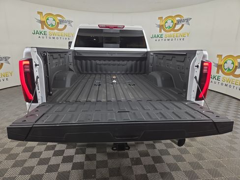 Used 2024 GMC Sierra 2500 Denali w/ Denali Reserve Package AWD/4WD image 33