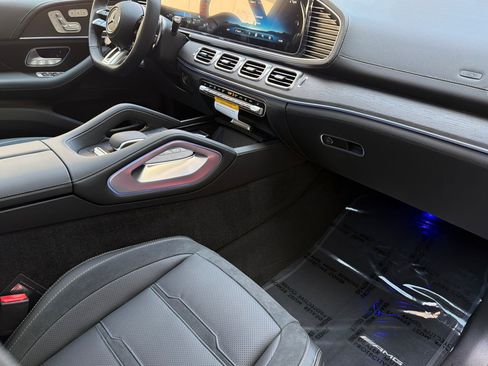 New 2026 Mercedes-Benz GLE 53 AMG 4MATIC Coupe image 15