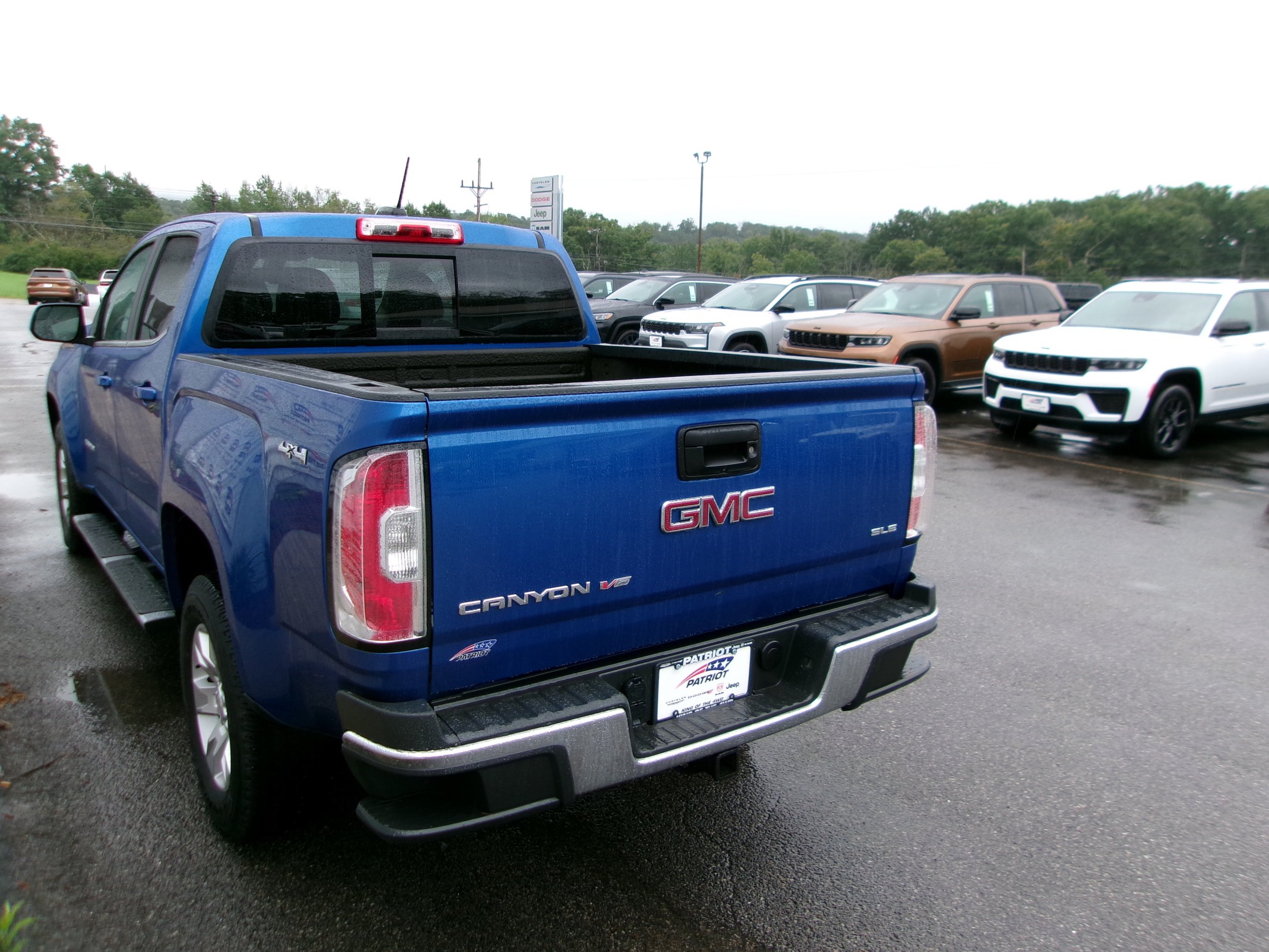 Used 2018 GMC Canyon SLE w/ SLE Convenience Package AWD/4WD image 6
